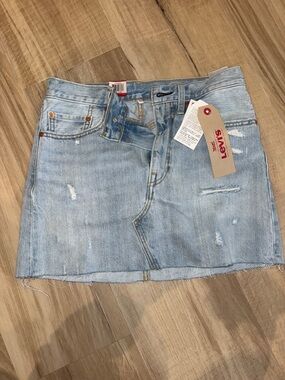 Levi's Light Wash Denim Mini Skirt